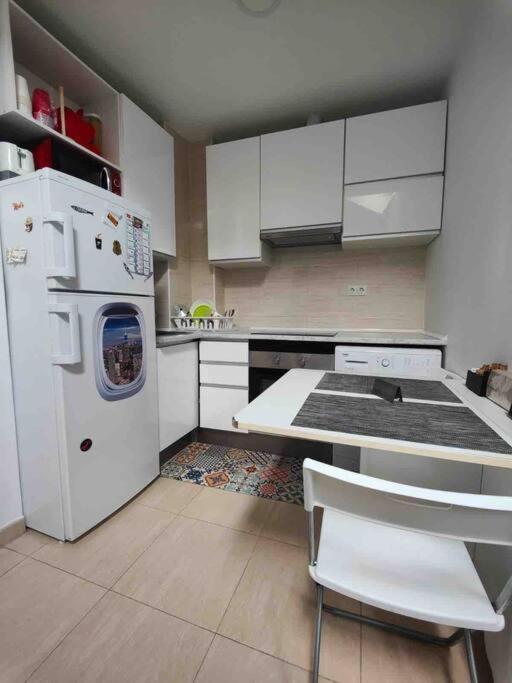 Apartamento Recien Reformado En Barajas Pueblo Madrid Eksteriør billede